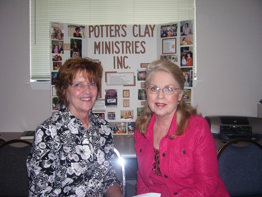 Millie Connelly visits with Elizabeth Brakebill, executive director of The Potter’s Clay Ministries.  Mrs. Connelly presented Ms. Brakebill with a check for $500 from Ladies of Sacred Heart.  The money will be used toward utility bills in the three sheltes provided for women and children in crisis.